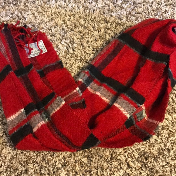 Scarf - Picture 2 of 4